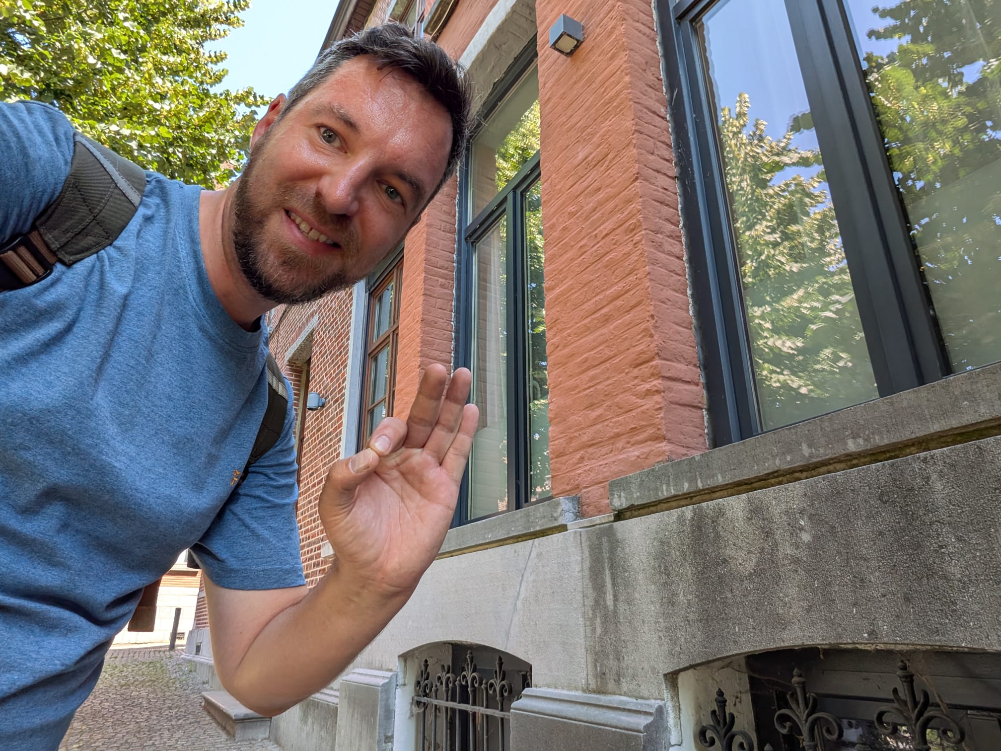 Une cellule anti-tags à Mons